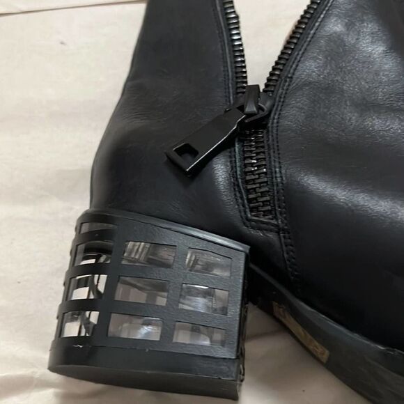 JEFFREY CAMPBELL BOONE BLACK LEATHER BOOTIE SIZE 6 - Picture 7 of 7